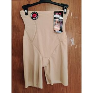 NWT Thigh Slimmer Maidenform Firm Shapes Hi-Waist DM5001 Size M